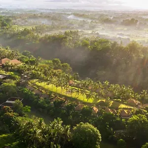 Maya & ***** Ubud